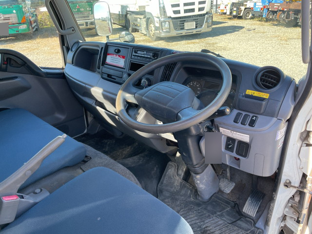 三菱ふそうキャンターユニック4段小型（2t・3t）[写真29]