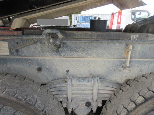 いすゞギガダンプ大型（10t）[写真14]