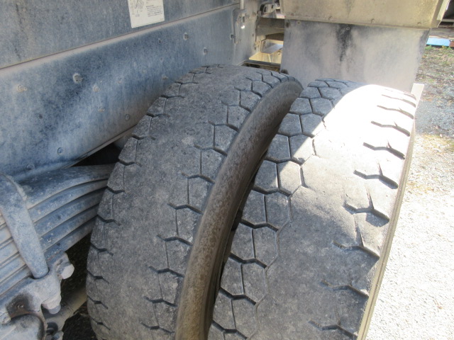 いすゞギガダンプ大型（10t）[写真24]