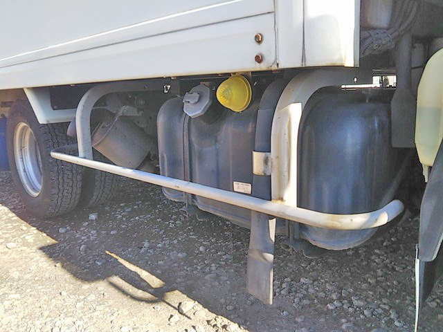 いすゞエルフ冷凍車（冷蔵車）小型（2t・3t）[写真22]