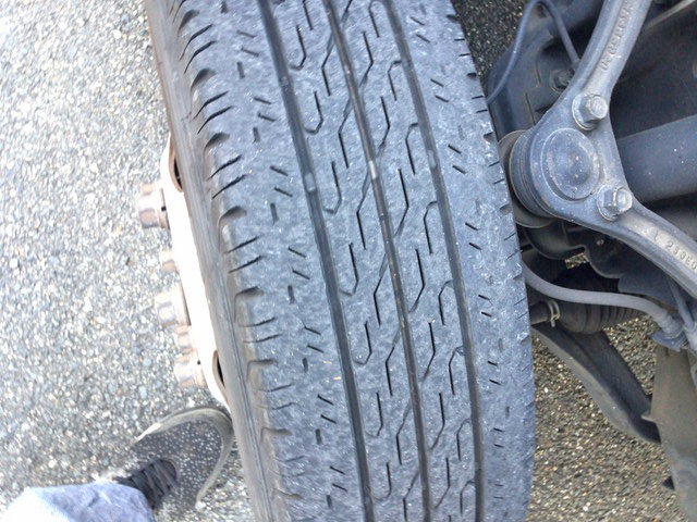 三菱ふそうキャンターガッツ平ボディ小型（2t・3t）[写真14]