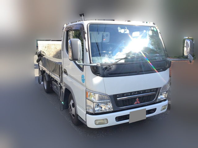 三菱ふそうキャンターガッツ平ボディ小型（2t・3t）[写真03]