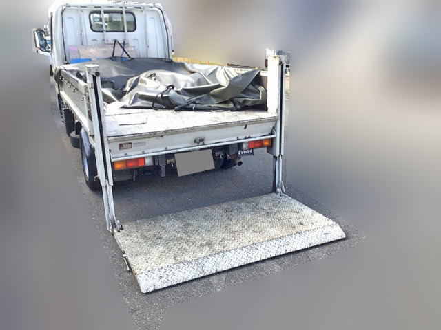 三菱ふそうキャンターガッツ平ボディ小型（2t・3t）[写真08]