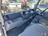 トヨタダイナ冷凍車（冷蔵車）小型（2t・3t）[写真31]