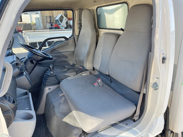 トヨタダイナ冷凍車（冷蔵車）小型（2t・3t）[写真32]