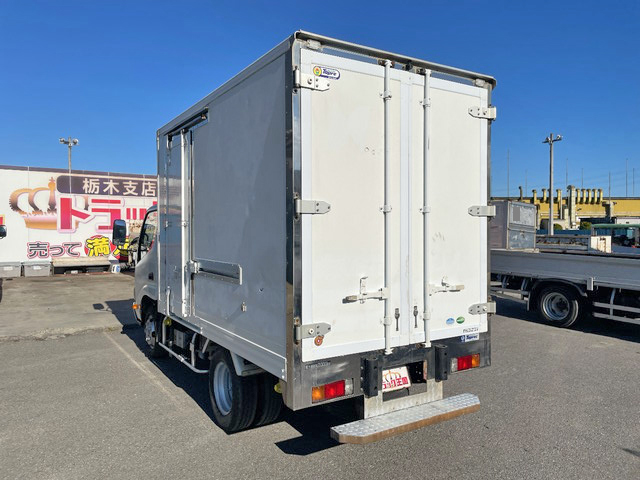 トヨタダイナ冷凍車（冷蔵車）小型（2t・3t）[写真04]