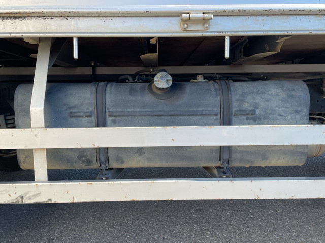 日野デュトロ平ボディ小型（2t・3t）[写真18]