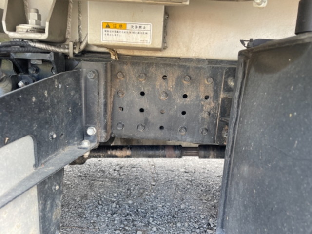 三菱ふそうキャンターパッカー車（塵芥車）小型（2t・3t）[写真18]