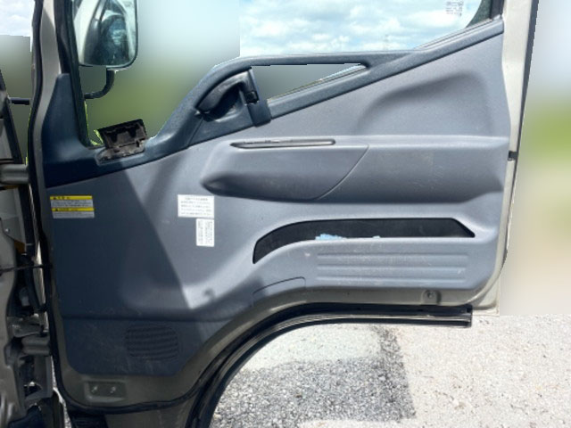 三菱ふそうキャンターパッカー車（塵芥車）小型（2t・3t）[写真25]