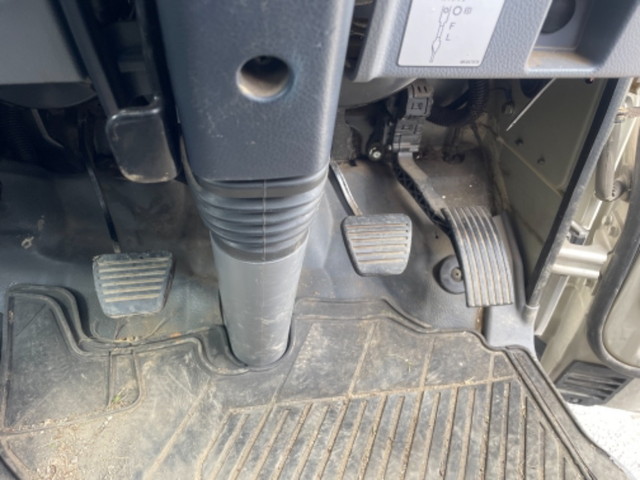 三菱ふそうキャンターパッカー車（塵芥車）小型（2t・3t）[写真31]