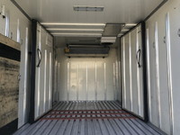 いすゞエルフ冷凍車（冷蔵車）小型（2t・3t）[写真12]