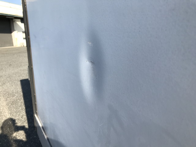 いすゞエルフ冷凍車（冷蔵車）小型（2t・3t）[写真17]