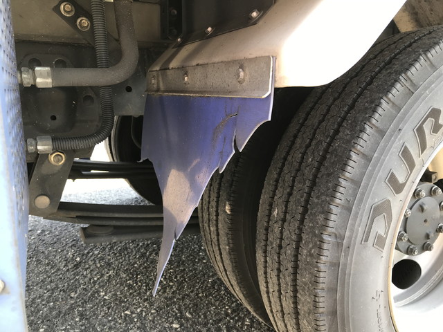 いすゞエルフ冷凍車（冷蔵車）小型（2t・3t）[写真20]