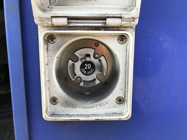 いすゞエルフ冷凍車（冷蔵車）小型（2t・3t）[写真23]