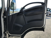 いすゞエルフ冷凍車（冷蔵車）小型（2t・3t）[写真27]