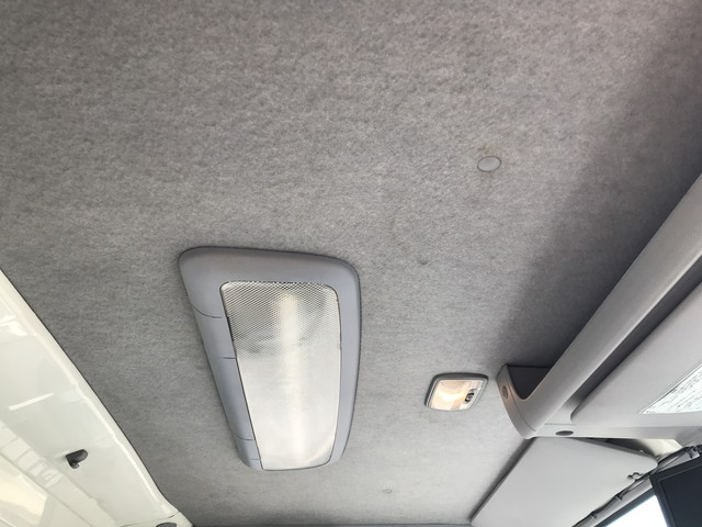 いすゞエルフ冷凍車（冷蔵車）小型（2t・3t）[写真32]