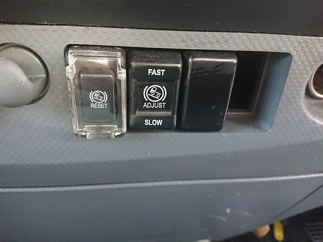 いすゞエルフ冷凍車（冷蔵車）小型（2t・3t）[写真16]