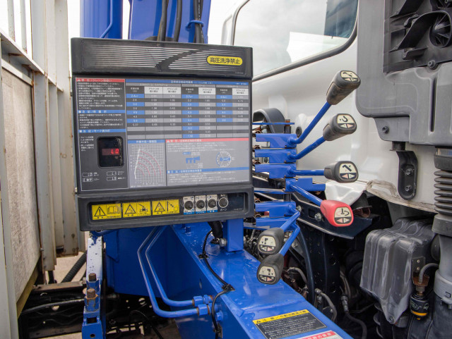 日野レンジャークレーン4段中型（4t）[写真23]