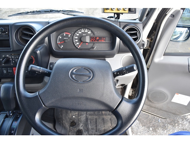 日野デュトロパッカー車（塵芥車）小型（2t・3t）[写真29]