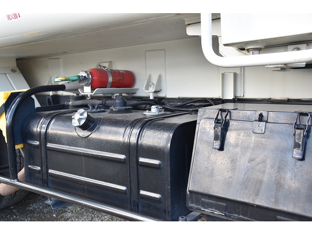 日野デュトロパッカー車（塵芥車）小型（2t・3t）[写真07]