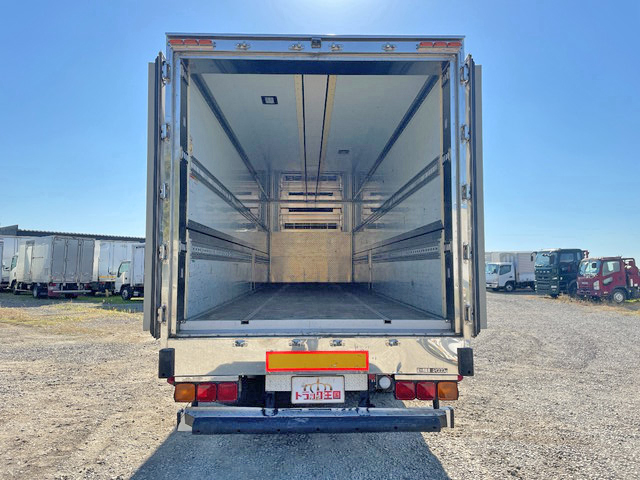三菱ふそうスーパーグレート冷蔵冷凍ウイング大型（10t）[写真10]
