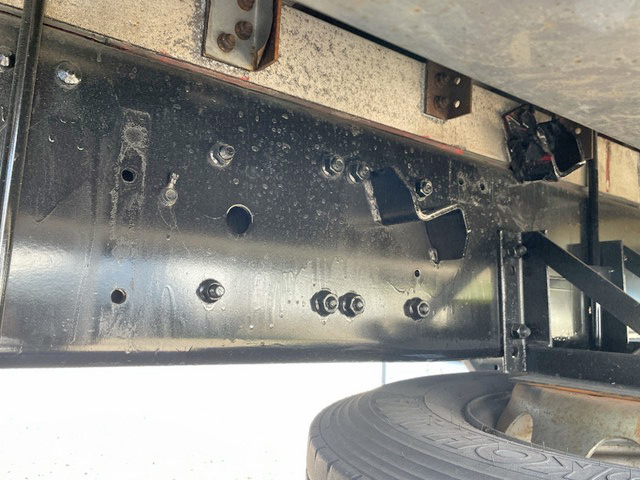 三菱ふそうスーパーグレート冷蔵冷凍ウイング大型（10t）[写真25]