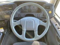 三菱ふそうスーパーグレート冷蔵冷凍ウイング大型（10t）[写真37]