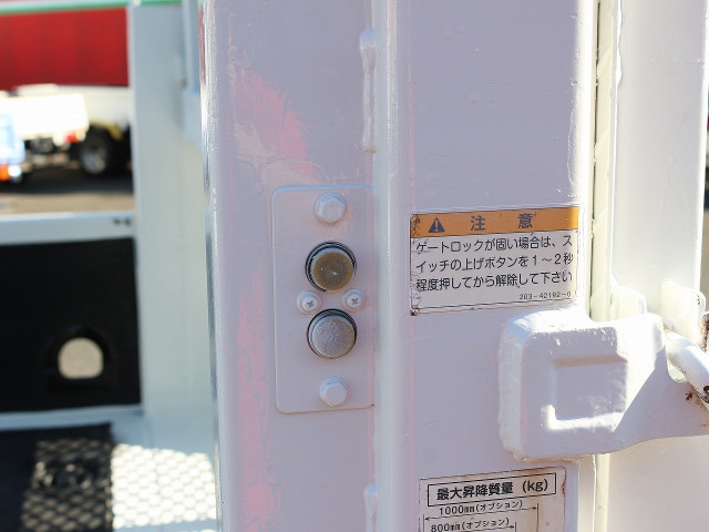 日野デュトロ平ボディ小型（2t・3t）[写真15]