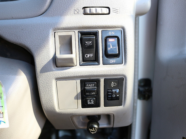 日野デュトロ平ボディ小型（2t・3t）[写真35]