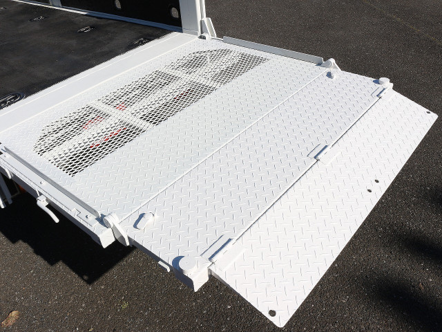 日野デュトロ平ボディ小型（2t・3t）[写真08]