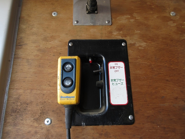 三菱ふそうキャンターアルミバン小型（2t・3t）[写真12]