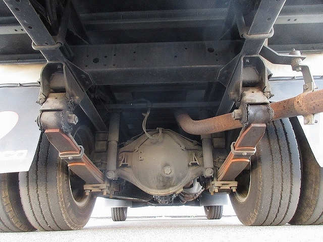 三菱ふそうキャンターアルミバン小型（2t・3t）[写真23]