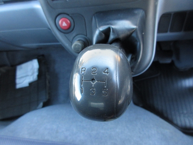 三菱ふそうキャンターアルミバン小型（2t・3t）[写真33]