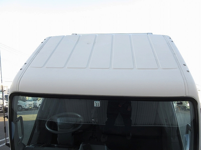 三菱ふそうキャンターアルミバン小型（2t・3t）[写真38]