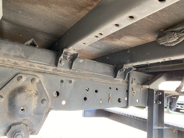 いすゞエルフアルミバン小型（2t・3t）[写真19]