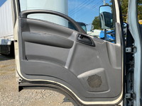 いすゞエルフアルミバン小型（2t・3t）[写真23]