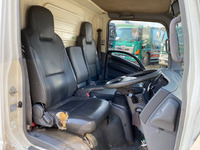 いすゞエルフアルミバン小型（2t・3t）[写真26]