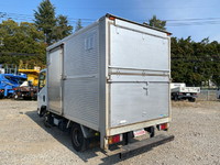 いすゞエルフアルミバン小型（2t・3t）[写真04]