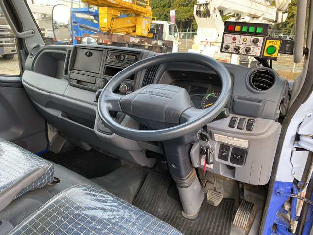 三菱ふそうキャンターパッカー車（塵芥車）小型（2t・3t）[写真31]