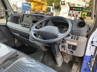三菱ふそうキャンターパッカー車（塵芥車）小型（2t・3t）[写真31]