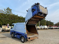 三菱ふそうキャンターパッカー車（塵芥車）小型（2t・3t）[写真06]