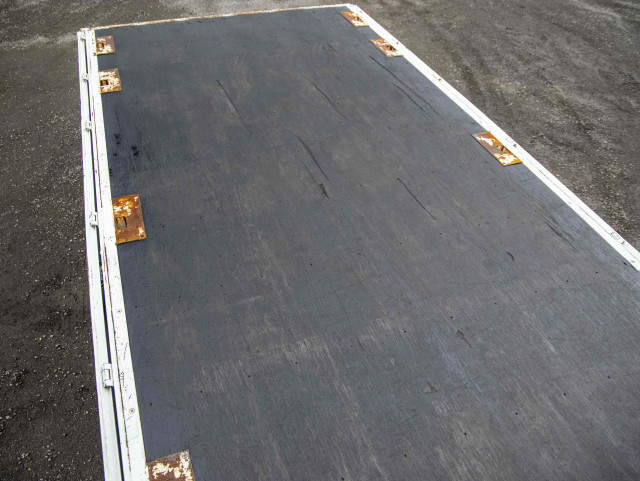 三菱ふそうキャンター平ボディ小型（2t・3t）[写真12]