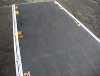 三菱ふそうキャンター平ボディ小型（2t・3t）[写真12]