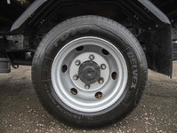 三菱ふそうキャンター平ボディ小型（2t・3t）[写真15]