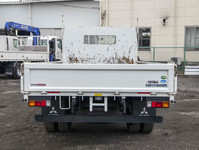 三菱ふそうキャンター平ボディ小型（2t・3t）[写真06]