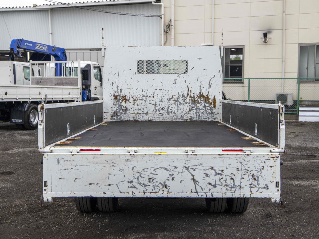 三菱ふそうキャンター平ボディ小型（2t・3t）[写真07]