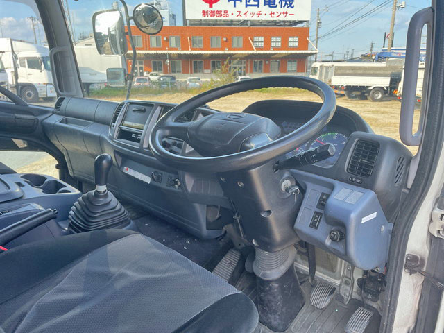 日野レンジャーアルミブロック中型（4t）[写真28]