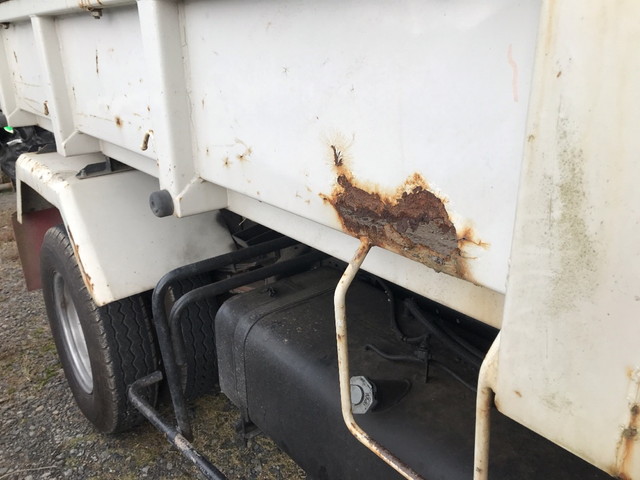 三菱ふそうキャンターダンプ・クレーン付小型（2t・3t）[写真11]