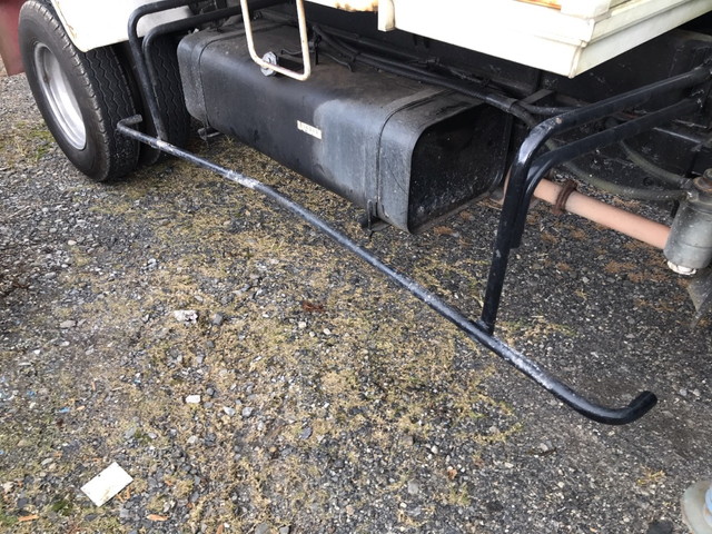 三菱ふそうキャンターダンプ・クレーン付小型（2t・3t）[写真13]