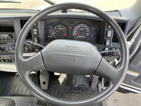 いすゞフォワードセルフクレーン4段増トン（6t・8t）[写真36]